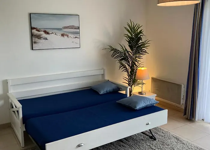 F50 Ferme De Deauville 1 Ch Rez-de-jardin Avec Escalier * Saint-Arnoult (Calvados)